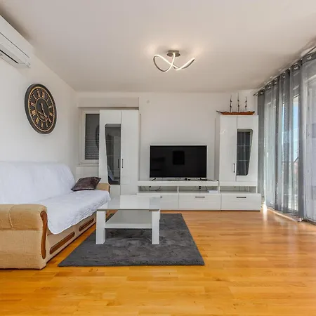 2 Bedroom Lovely In * Zadar